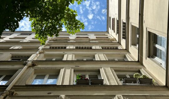 Ravalement de façades sur cour à Paris